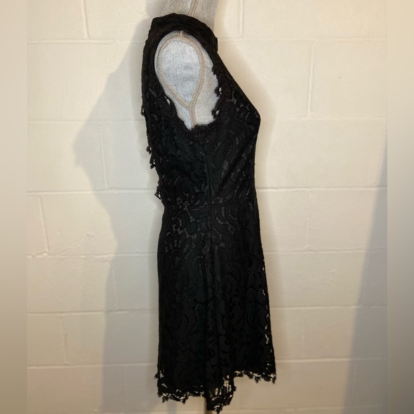 Alya Black Cocktail Dress Lace Overlay Size M - Picture 2 of 9
